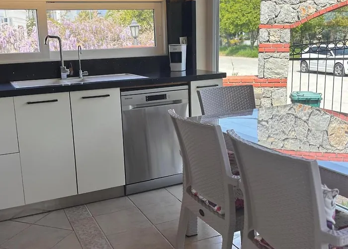 Апарт-отель & Vip & & Full Esyali *