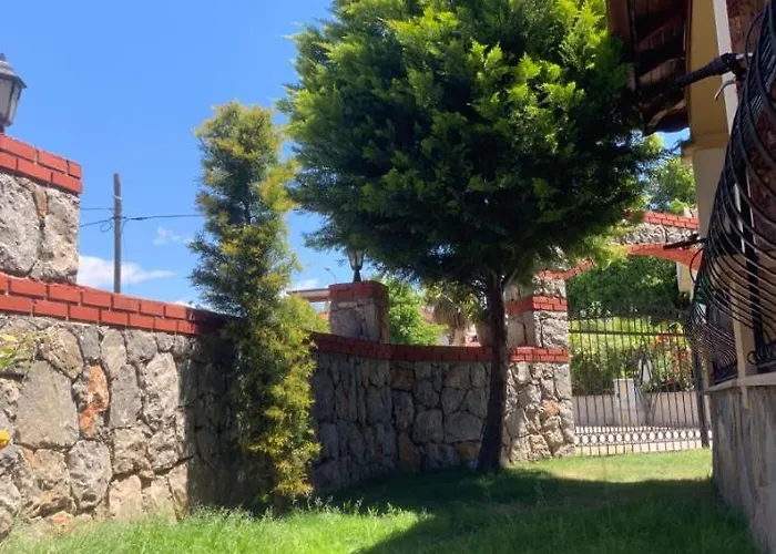 Апарт-отель & Vip & & Full Esyali *